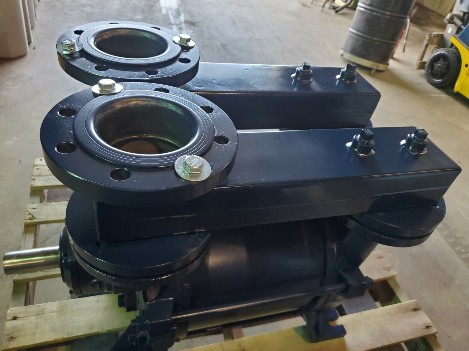 400 CFM, Travaini #TRSC-100-500, Liquid Ring Vacuum Pump, Carbon Steel, 27" HgV