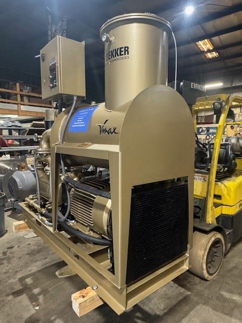 550 CFM, Dekker Vmax #VMX0553, Oil Sealed Liquid Ring Vacuum Pump, 40 HP, 29" HgV, new