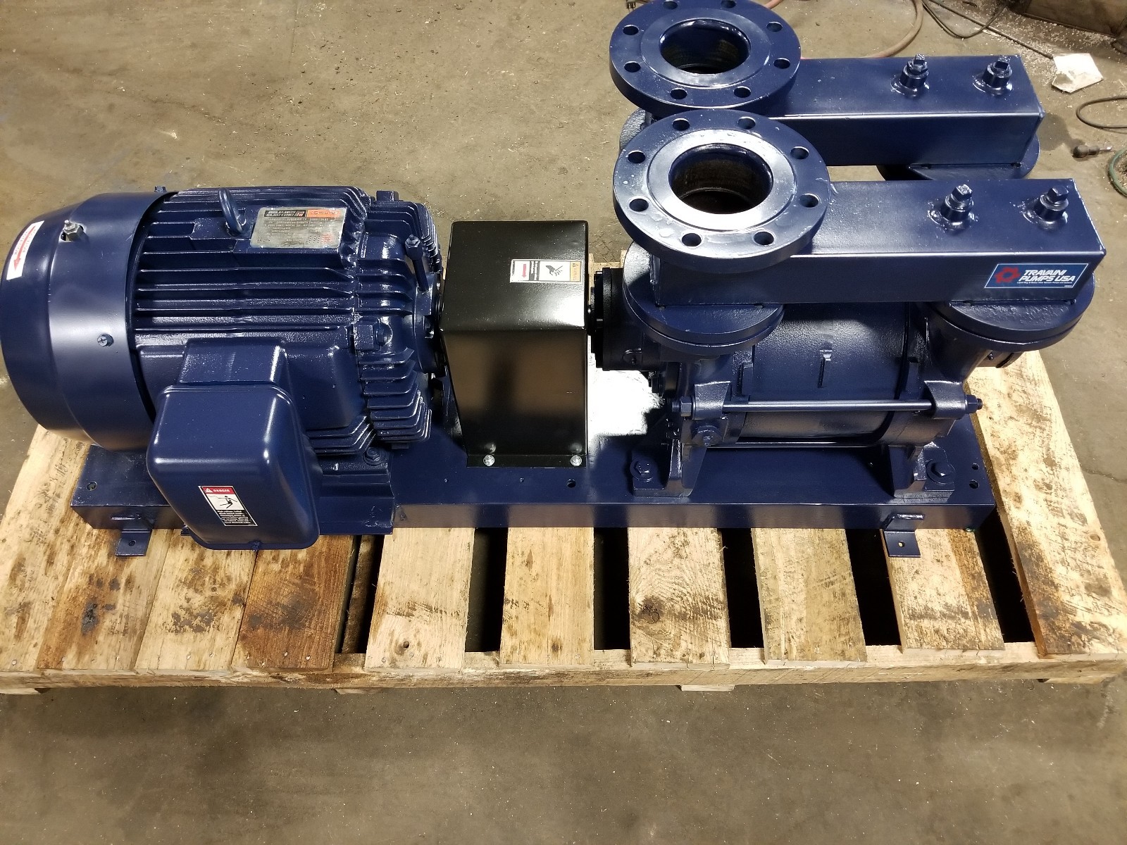 400 CFM, Travaini #TRSC-100-550, Liquid Ring Vacuum Pump, Carbon Steel, 25 HP Reliance TEFC motor, 230/460