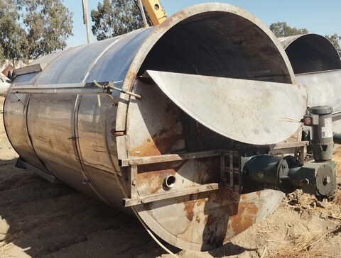 4,000 gallon CE Howard #12448-B, Stainless Steel Agitated Tank, 7' inside diameter x 13' straight side