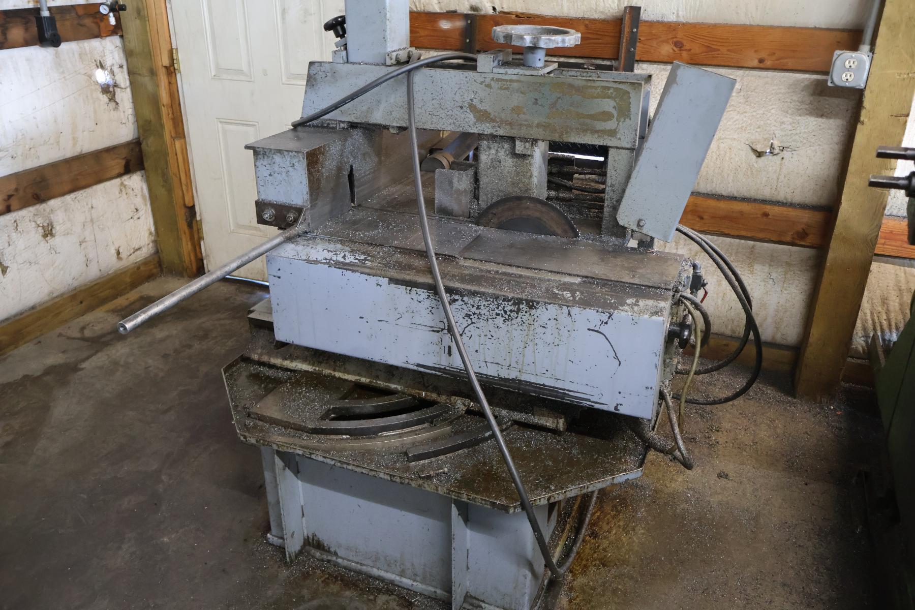 4.25" x 15.75" Maschinen Wagner #LPC-110/400, semi-auto mitering cold saw, 45°-90° miter, 15.75" blade