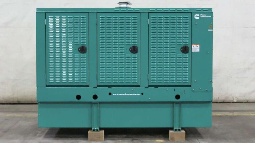 230 KW Cummins #DSHAD, diesel generator set, 277/480 Volts, 3-phase, 247 hours, 364 HP, QSL9-G2 NR3 engine