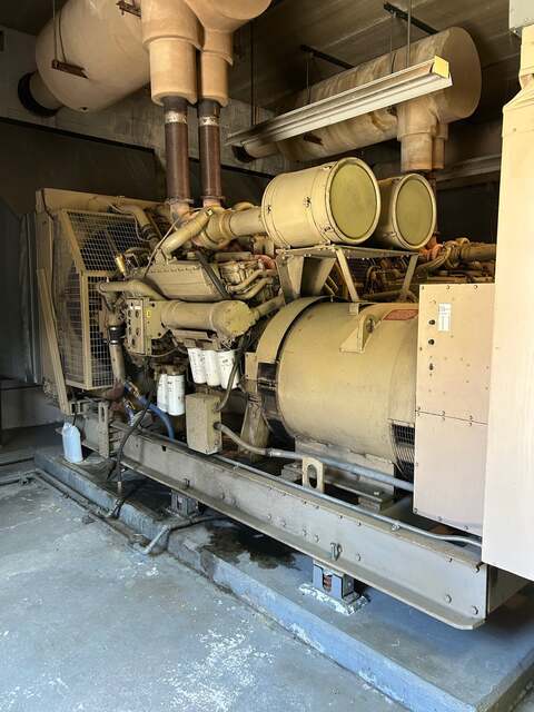 500 KW Cummins #680FDR5059FF, diesel generator set, 625 KVA, 208/120 Volts, 3 phase, V12, skid mounted