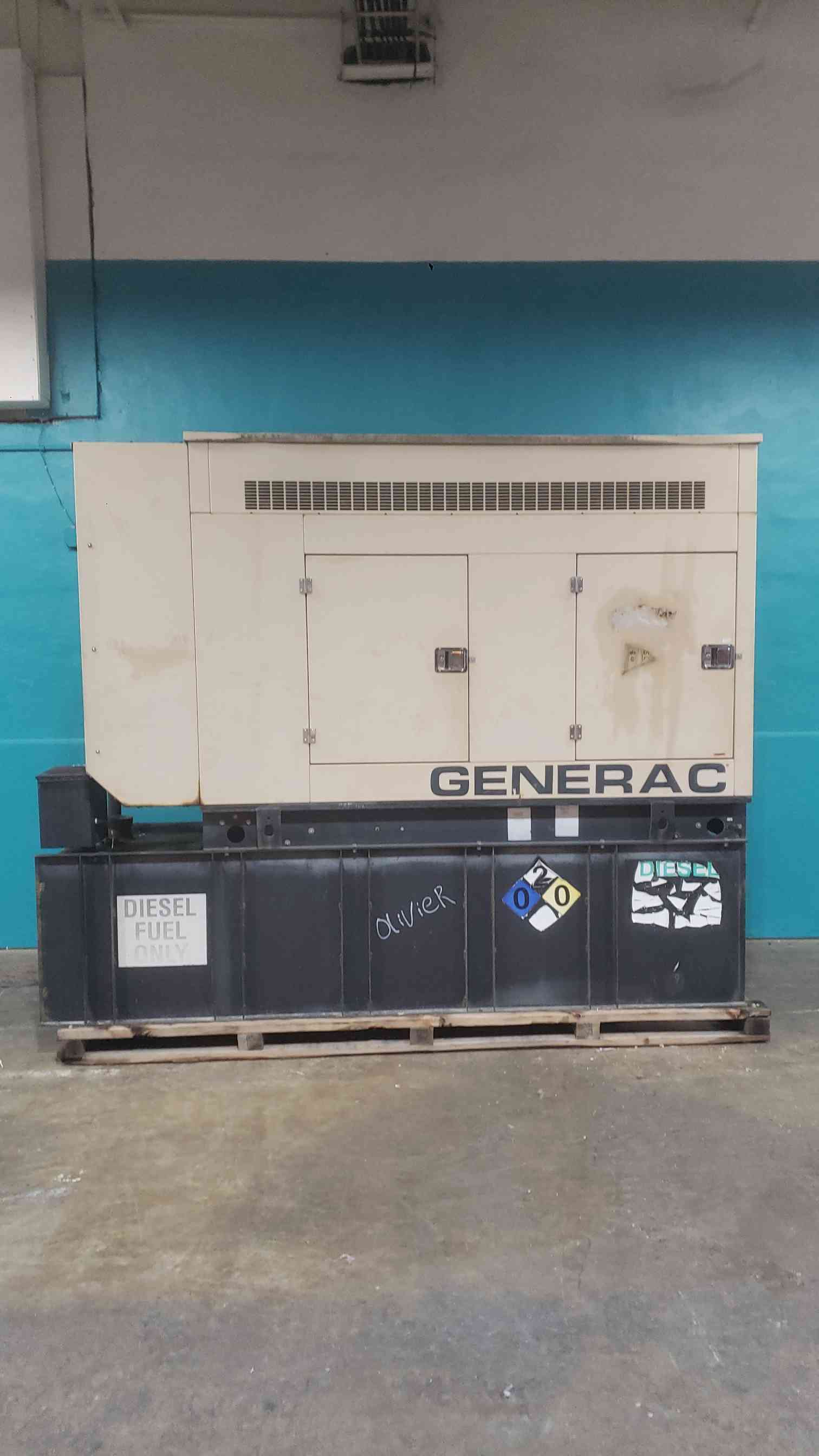 60 KW Generac #SD060, diesel generator set, John Deere engine, 120/240 Volts, 250 A, 1 phase, 42 hours, 2007