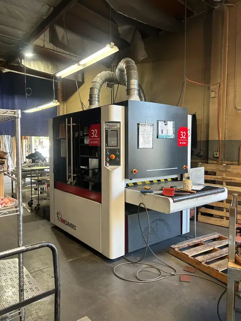 Timesavers #Series-32, Deburring Machine, 43" max. material width, 0-4" bed opening, (2) belts, (4) rotary