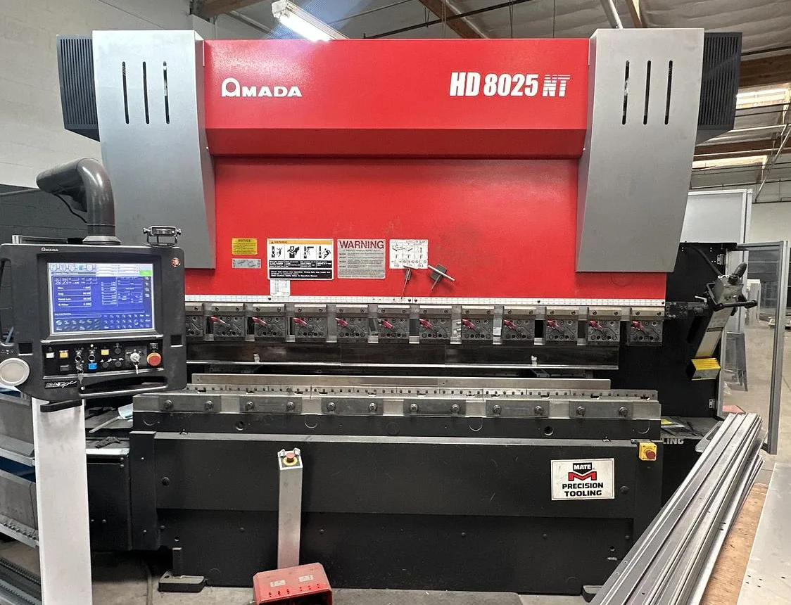 88 Ton, Amada #HD-8025NT, CNC Press Brake, 8' overall bed length, 83.5" between housing, 7.9" stroke, 16.5"