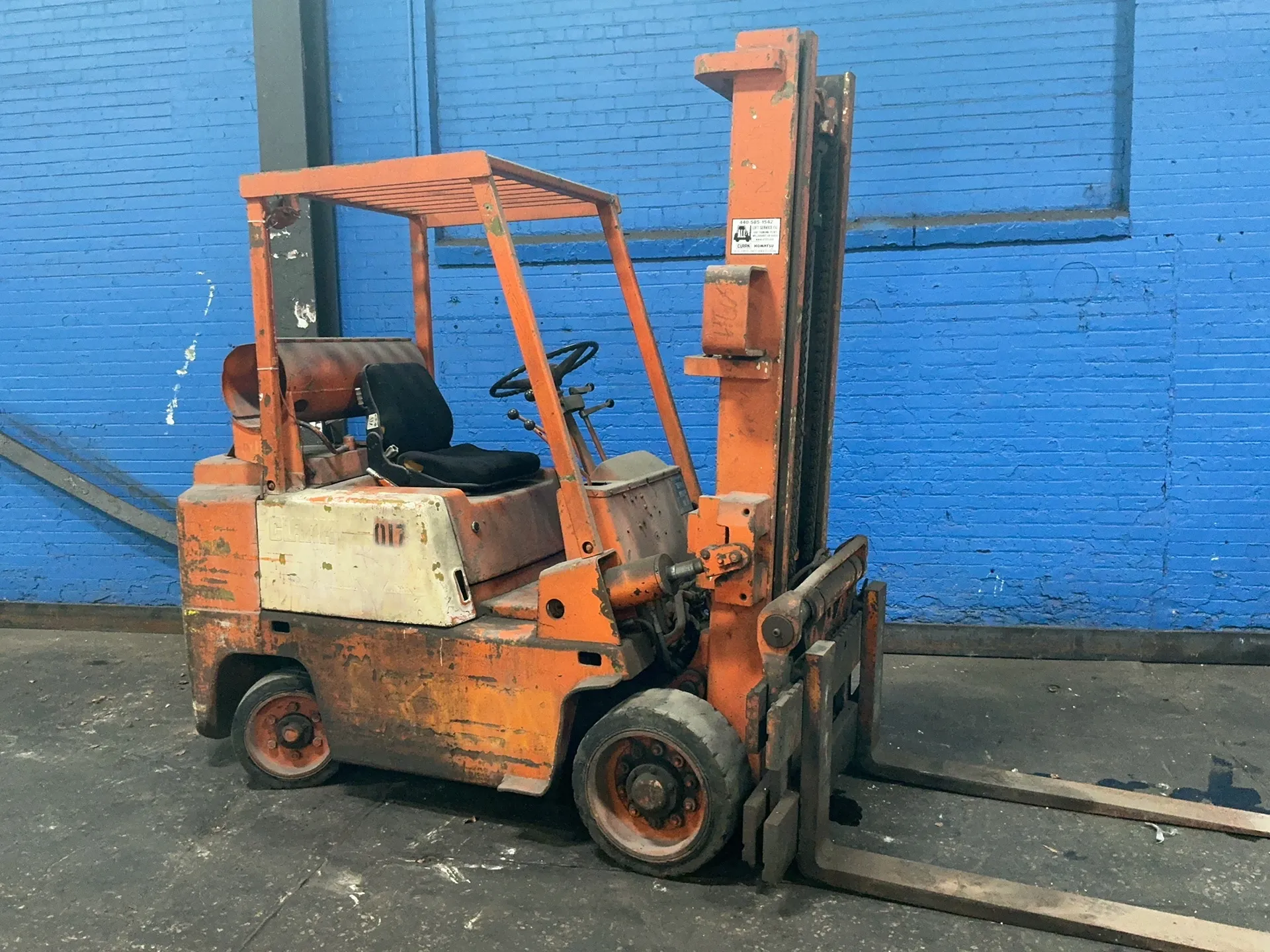 6,000 lb. Clark #C500-60, propane forklift, 6" x 54" forks, 154" lift height, 24" mast height, 8,285 hours