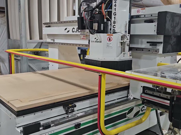 Onsrud #241G18DC, CNC Router, 5' x 20' table, 12 position tool changer, boring block, vacuum table, 4-Axis