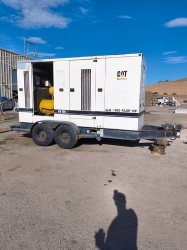 320 KW Caterpillar #XQ350, mobile diesel generator set, 400 kVA, 3406 engine, 387 HP, 120/240/480 Volts