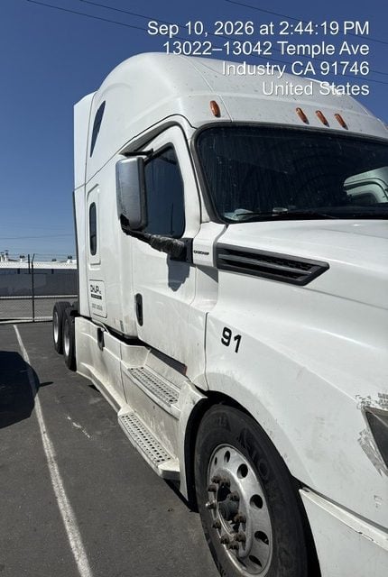 Freightliner #Cascadia-126, Class 8 sleeper semi tractor, DD15 diesel, automatic, tandem axle, air ride
