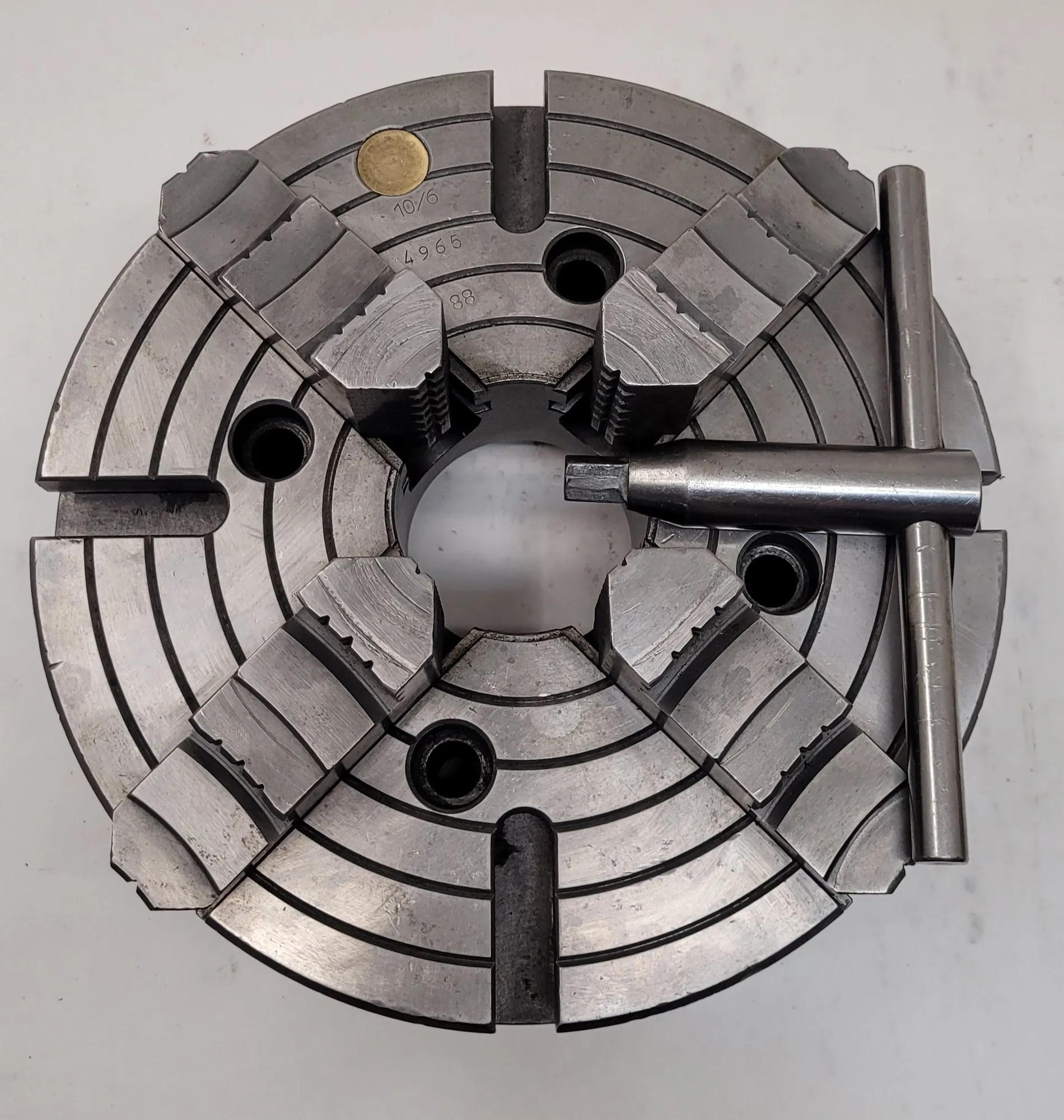 10" Bison #4965, 4-jaw lathe chuck, w/key