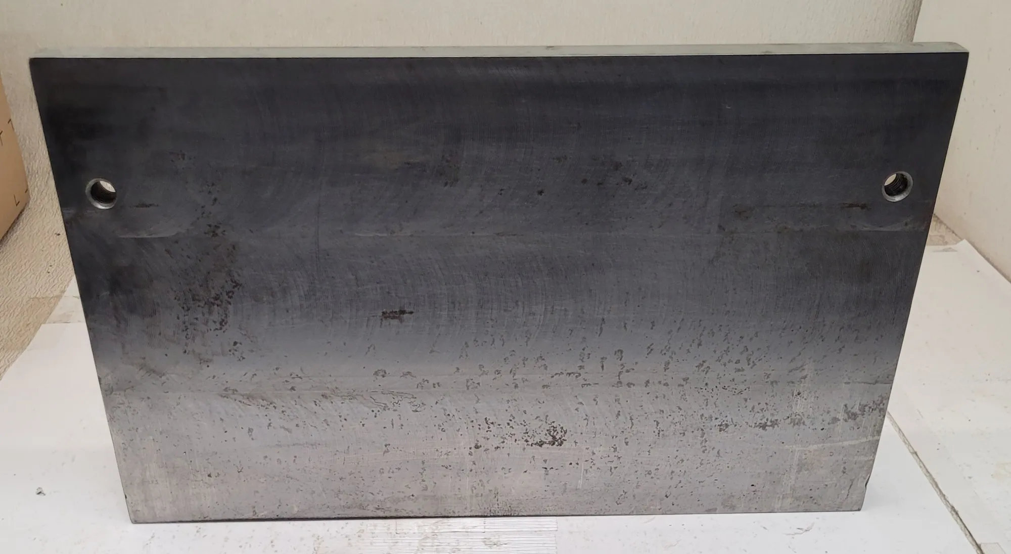 90&deg; angle plate, 20" wide x 12" high x 5" deep base