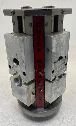 Chick #ML4B08, Multi-Lok 4-sided tombstone, w/4 vises