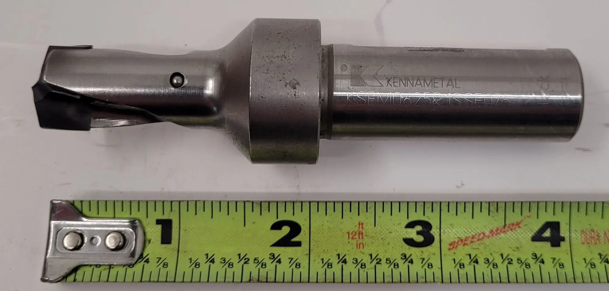 Kennametal #KSEM0625R1SSF075, KSEM indexable drill, 5/8" cut diameter, 3/4" shank, 4" OAL, 2 flutes, coolant