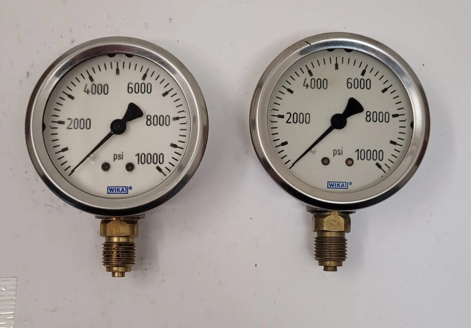 Wika #213.53, liquid-filled pressure gauge, 2.5", 10,000 PSI range
