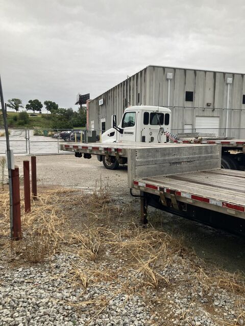 Image for Wilson #CD-1080, step deck semi trailer, 48' deck, 102" wide, air ride suspension, air brakes, 300,000 miles, 2018