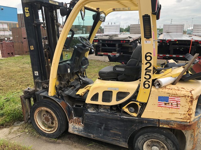 6000 lb. Hyster #H60FT, forklift, LPG, 188" max. fork height, 12,365 hours, 2005, AS IS