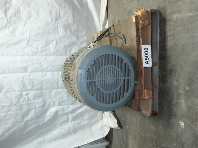 200 HP 1185 RPM Reliance, Frame 447T, 460 Volts, 3 phase, 60 Hz., Design B, AC Induction Motor