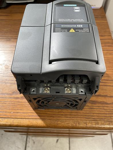 2.2 kW Siemens Micromaster 420 #6SE6420-2UD22-2BA1, AC Variable Frequency Drive
