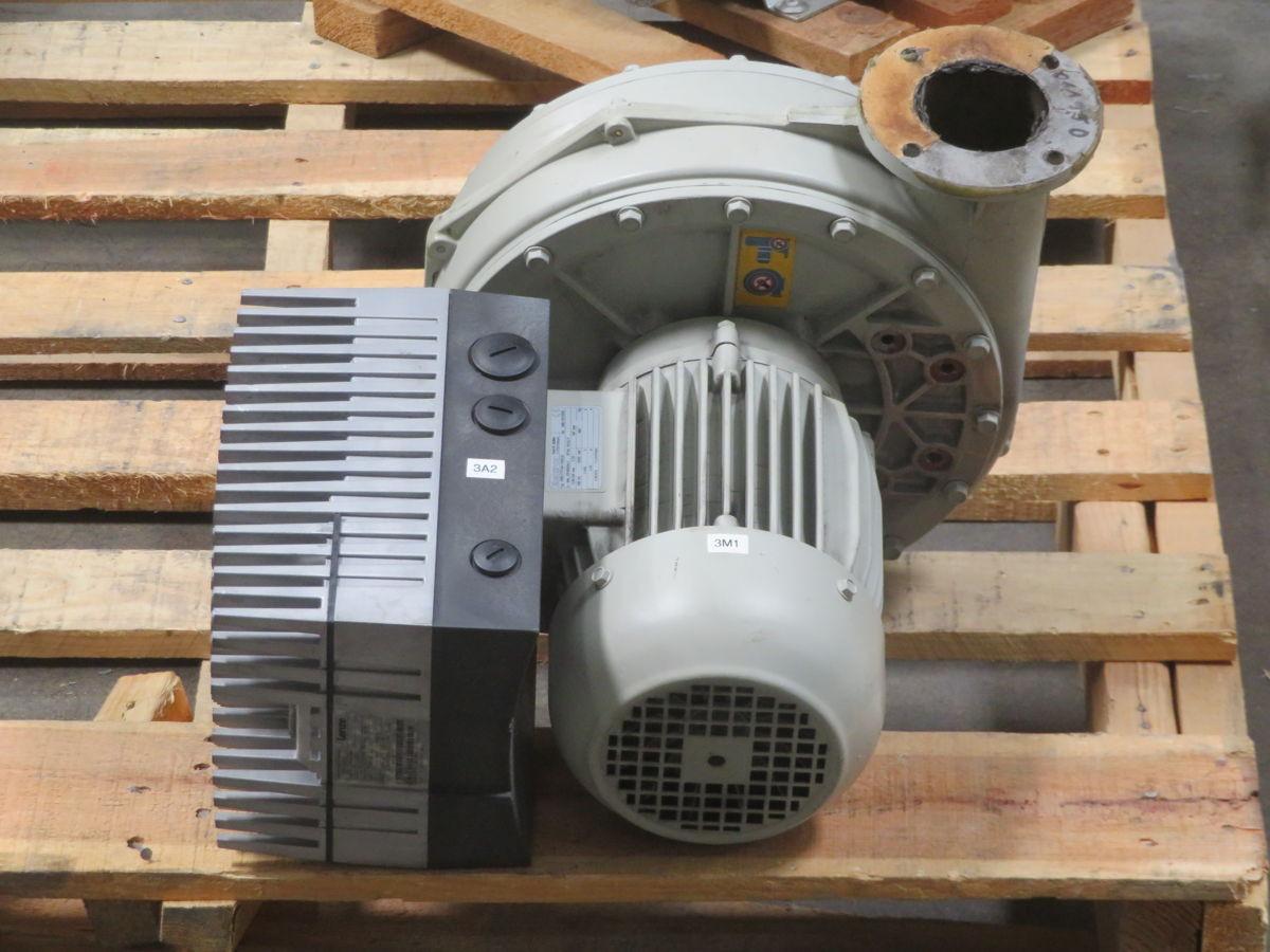 Lenze #HRD1TFUK-105/0.9, Inverter Blower Assembly, 1.5 kW, 2 HP, 400/500 V., 3 Ph., E82MV152-4B001