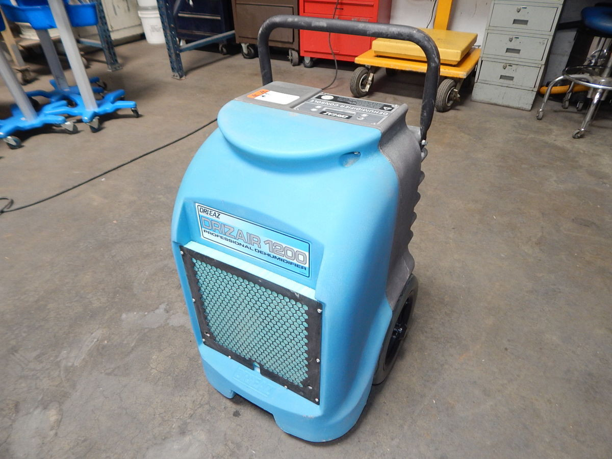 Dri-Eaz DrizAir #1200-F203-A, Dehumidifier, 150 PPD Capacity, 325 CFM, 107 lb., 120 V., 1 Ph.