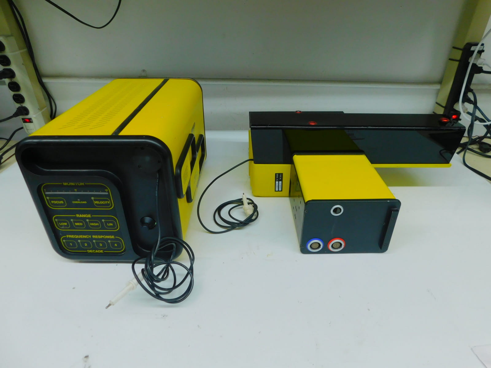 Ometron #V9100, Laser Doppler Vibration Measurement System, He-Ne Laser, DC-25 kHz