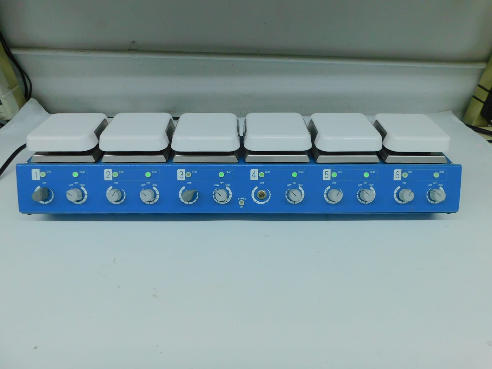 Thermo Scientific #526C, 6-Station Hotplate Stirrer, AS IS