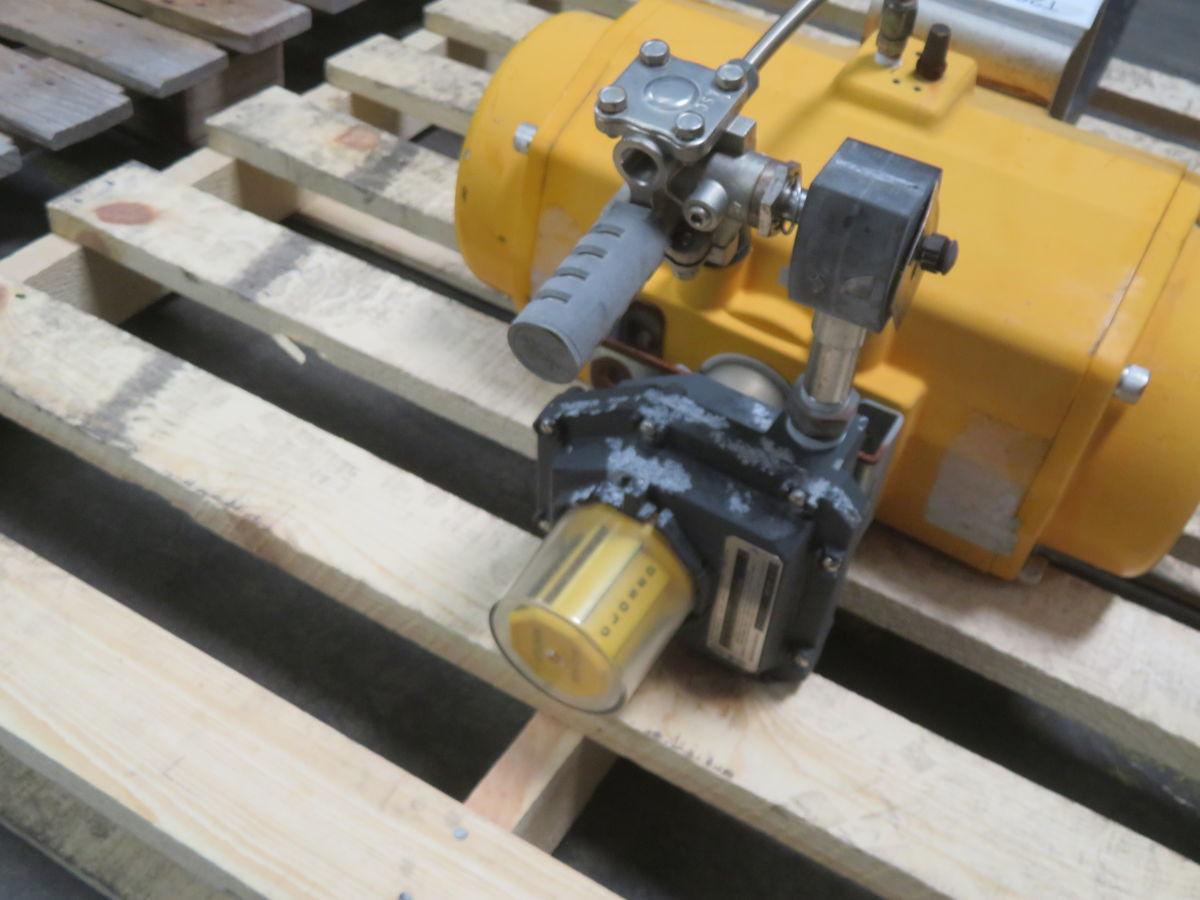 El-O-Matic #ES0950.U2A04A.36K0, Pneumatic Rack and Pinion Valve Actuator, Double Acting, 950 NM Torque, 8 Bar