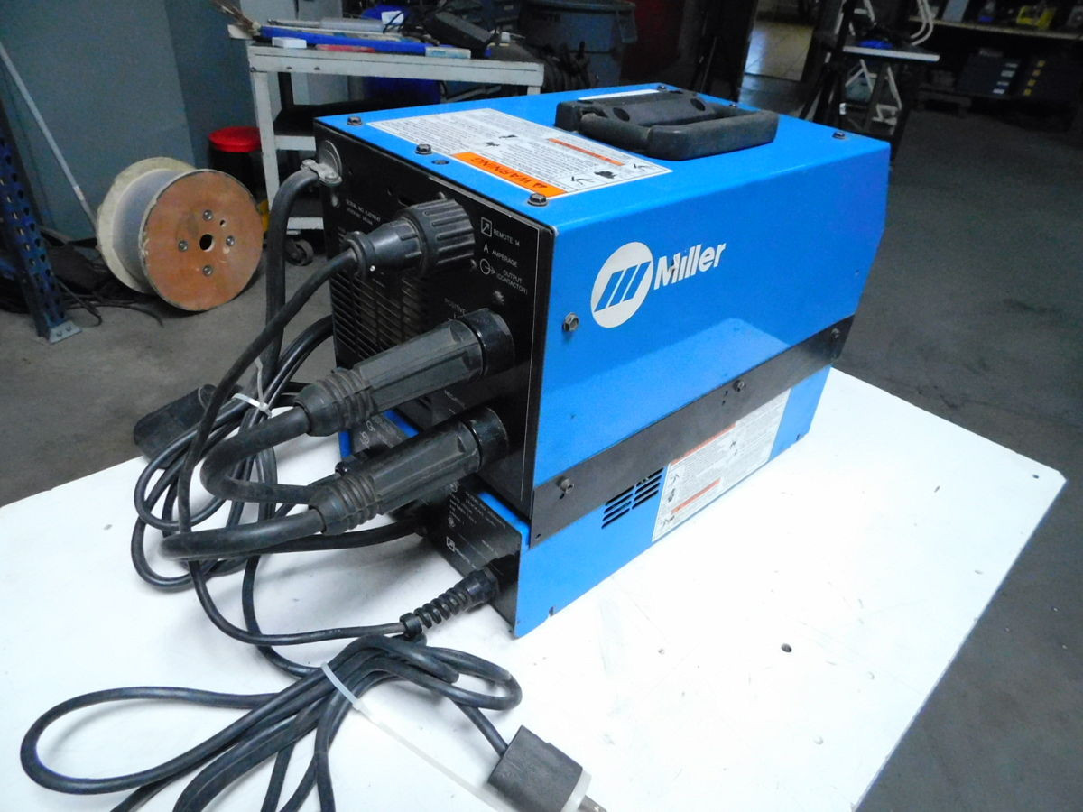 Miller Maxstar #152, CC-DC Inverter TIG Welding Power Source, Snap Start, High Frequency, 120/240 V., 1 Ph.