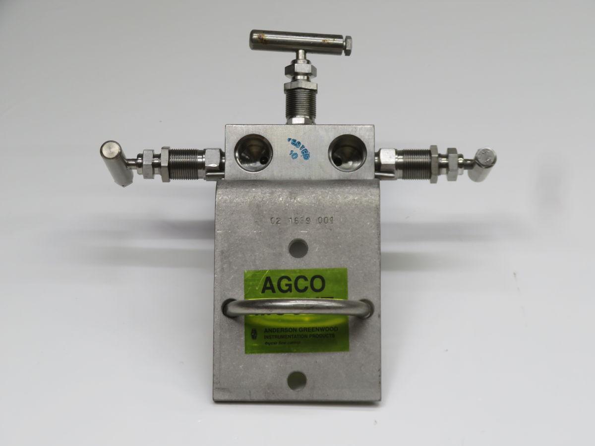 1/2" Anderson Greenwood #M4THIS-4-AMS-SG-SSC, 3-Valve Instrument Manifold, 6000 PSI. Max, NPT, 316 Stainless