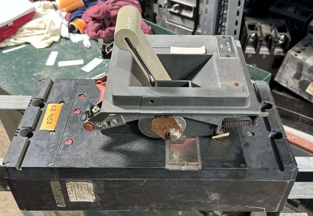 800 Amps, Westinghouse, Visabreaker, MCCB, 3-Pole, 800A Frame, 600V Max., 800A Adjust. Magnetic Trip
