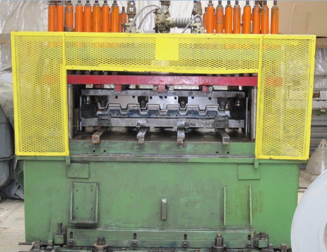 70 Ton, Ardcor #4P-70, 4-post cut-off press, 0 -3" stroke, 0-12" Shut Height, 12" adj., 64" x 32" bed, 48" x