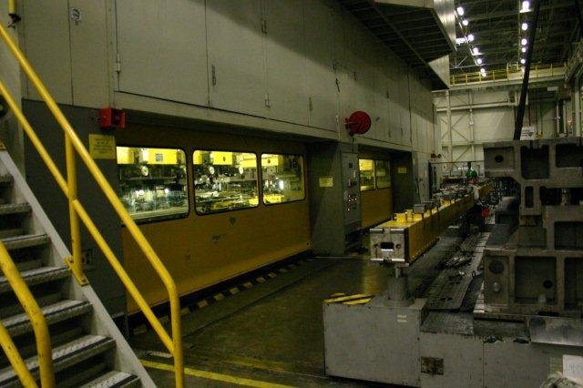 3200 Ton, Schuler #TBS-3200-6-1800, 6-station transfer press, 35-7/16" stroke, 45-11/16" Shut Height, 8-18