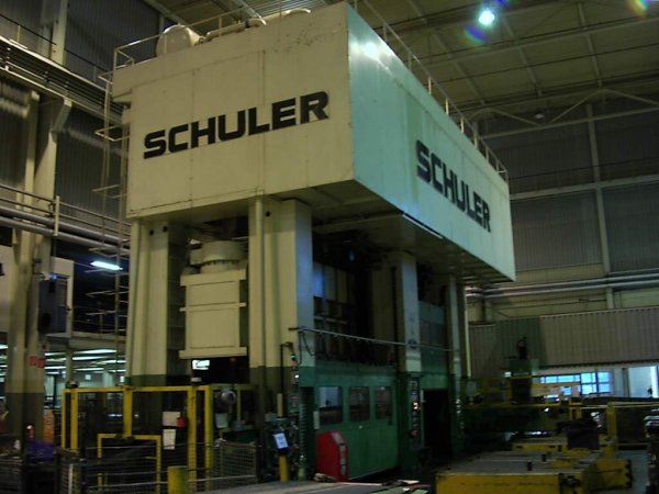 3500 Ton, Schuler #T3-3500-10-650, 3-ram 10-station transfer press, 41-5/16" daylight, 255-7/8" x 59-1/16"