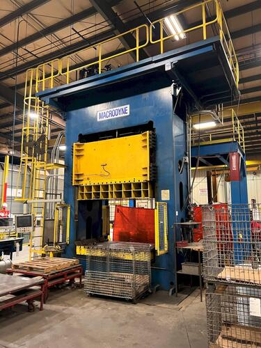 500 Ton, Macrodyne #MPD500/200, hydraulic straight side deep draw press, 36" stroke, 72" daylight, 96" x 60"
