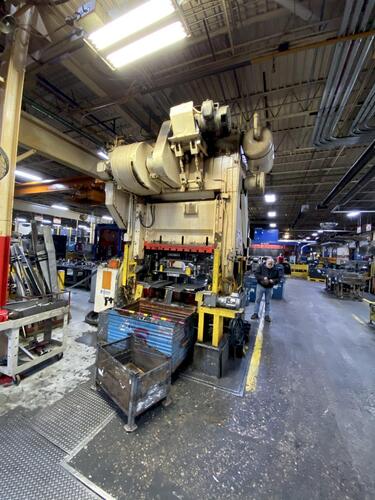 250 Ton, Bliss #HP2-250-60-42, straight side double crank press, 8" stroke, 18" Shut Height, 4" adj., 60" x