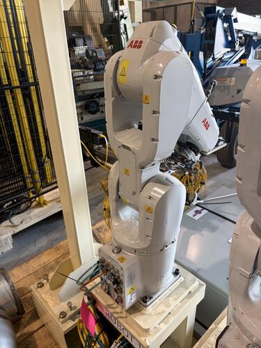 ABB IRB 1200-7/0.7, 6-Axis industrial robot, 7 kg payload, 703mm reach, 0.02mm repeatability, IRC5