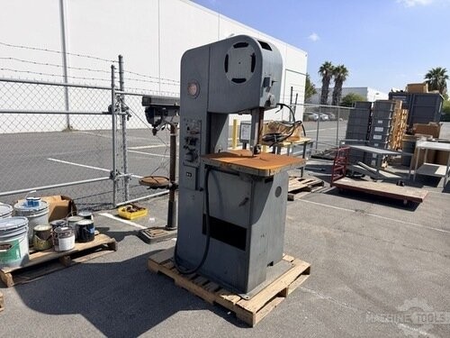 16" x 12" DoAll #1612-0, Bandsaw, 122' x .5" blade, 1.5 HP