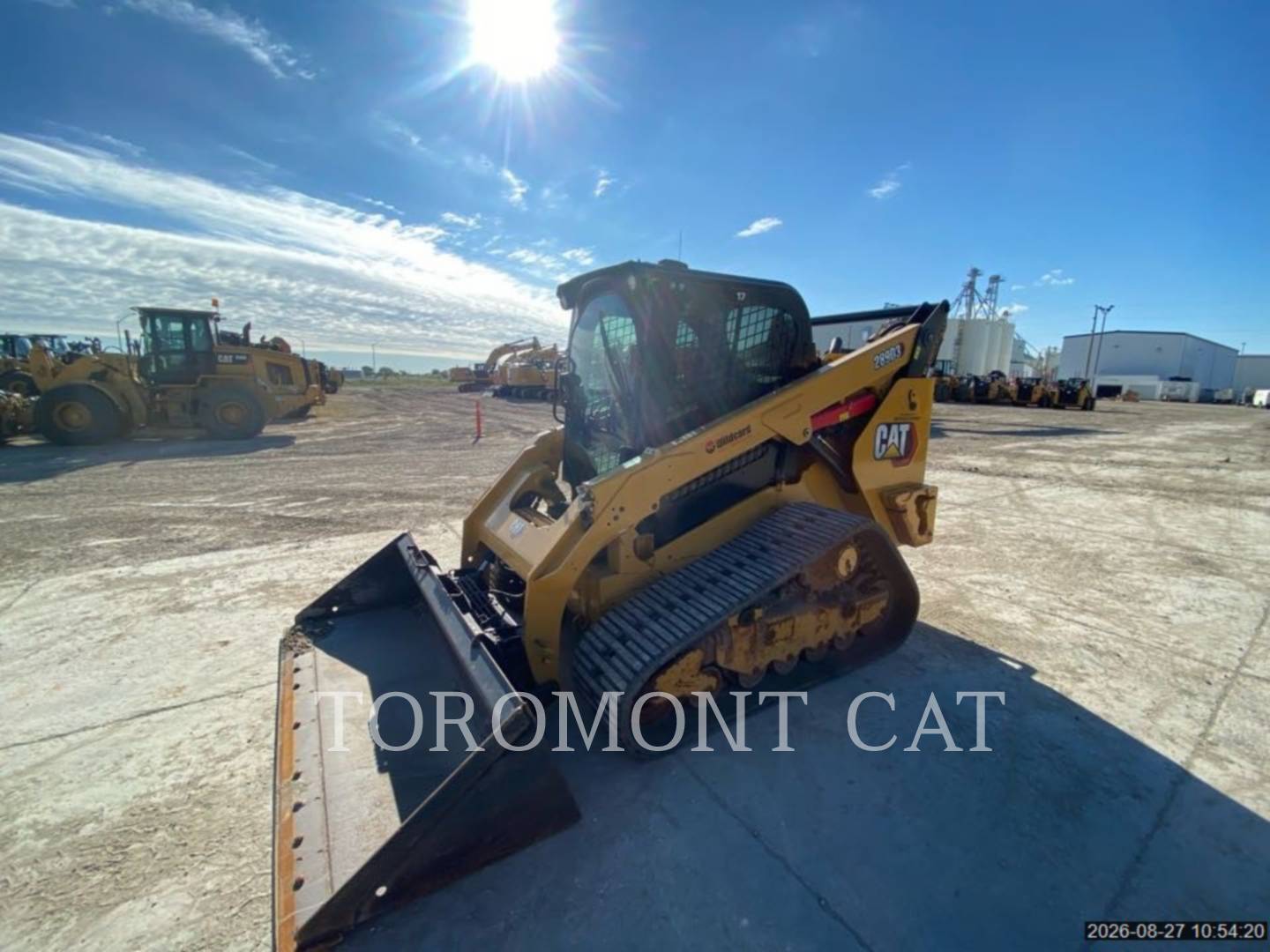 Caterpillar 289D3, 965 hours, S/N: JX916498, 2023
