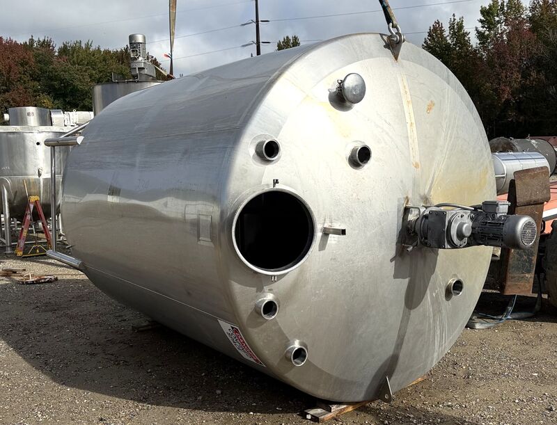 3500 gallon Sprinkman, Stainless Steel jacketed mix tank, 50 psi @ 200°F jacket, dish top and bottom