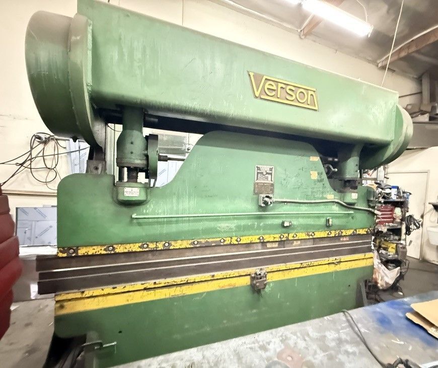 90 Ton, Verson, mechanical press brake, 10' overall, 12" Shut Height, 3" stroke of ram, 5" ram adjustment
