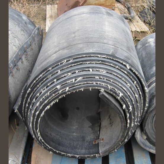 36" wide x 32' long Rubber Conveyor Belting, 4-Ply, 7/8" thick