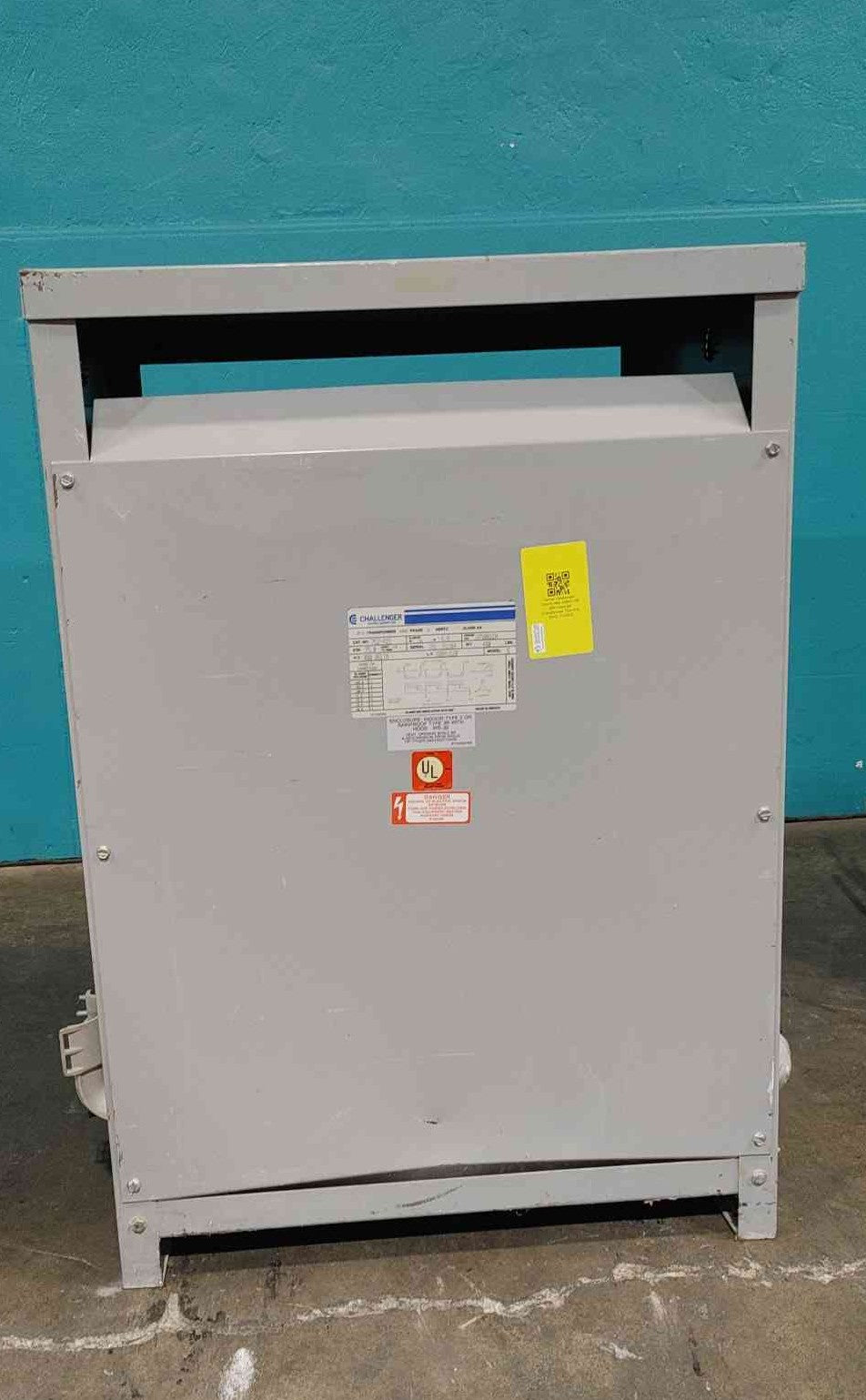 75 KVA 480 Delta Primary, 208Y/120 Secondary, Challenger #752-415, Dry Type Transformer, 3 Phase, 3R enclosure
