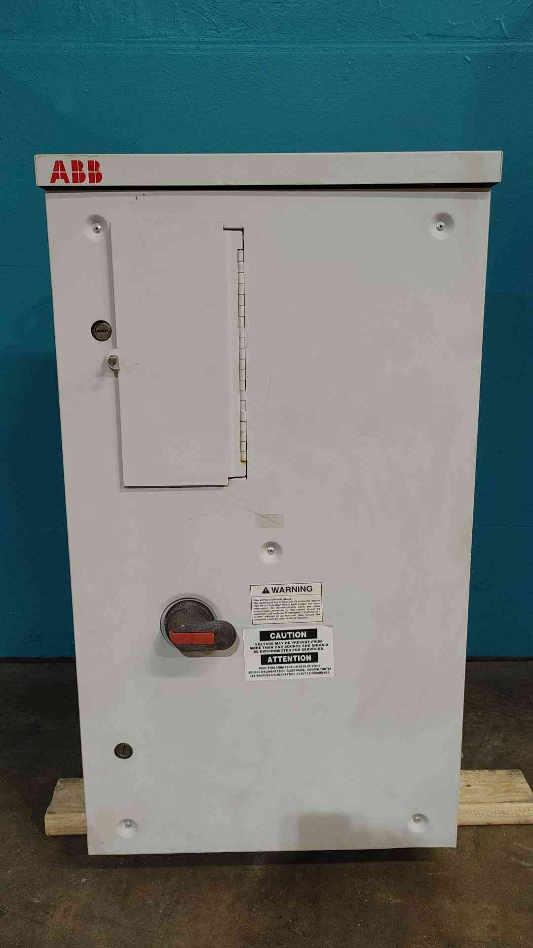 20 HP ABB, ACH550-BCR-031A-4, Variable Frequency Drive, 480 Volts, 31 Amps, contactor bypass, Nema 12