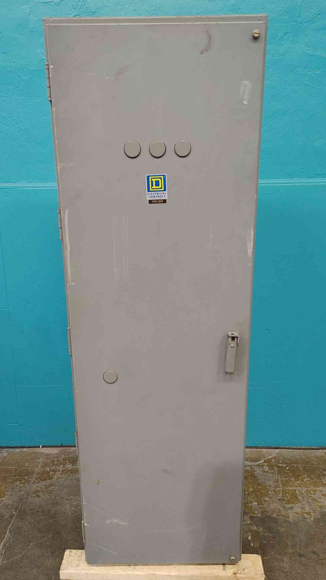 600 Amp. Square D, 8903 SZO2, Lighting Contactor Enclosure, 3 pole, electrically held, 600 Volts