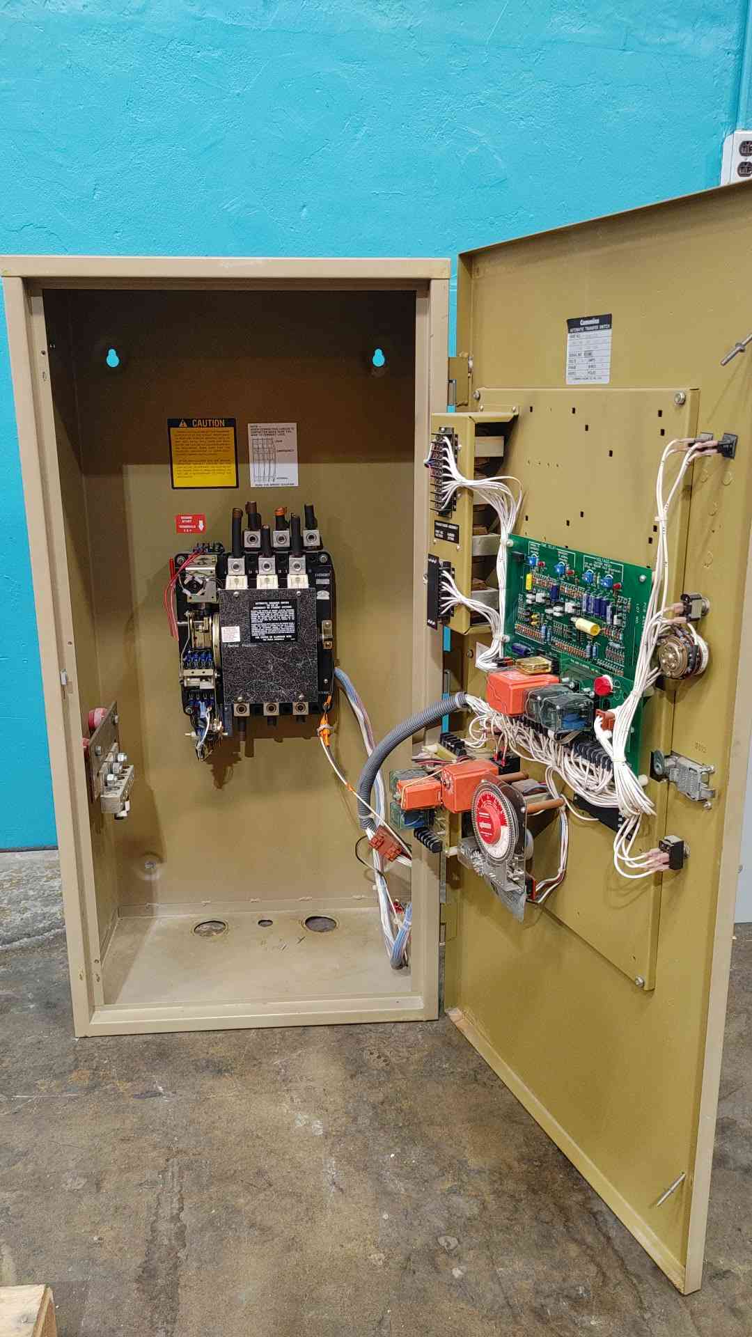 225 Amp. Cummins #KC-166341-0225, Automatic Transfer Switch, 480 Volts, 3 phase, 3 pole (2 available)