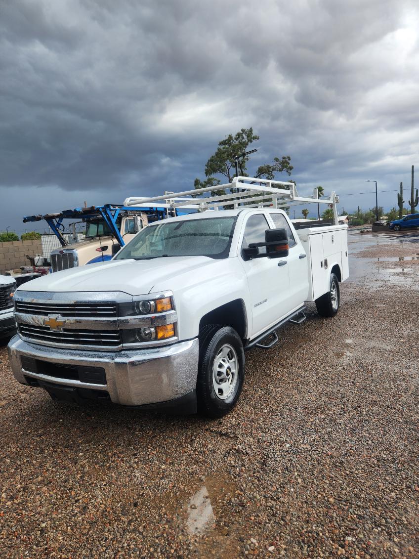 Chevrolet #Silverado 2500, Service Truck, crew cab, long bed, 4.3L V6, 285 HP, 6-speed automatic, RWD, 6,800