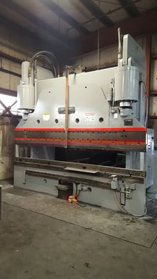 400 Ton, Cincinnati #400H, 10' overall, 14" bed, 126" between housing, 18" str., Zakron Back Gauge, hydraulic