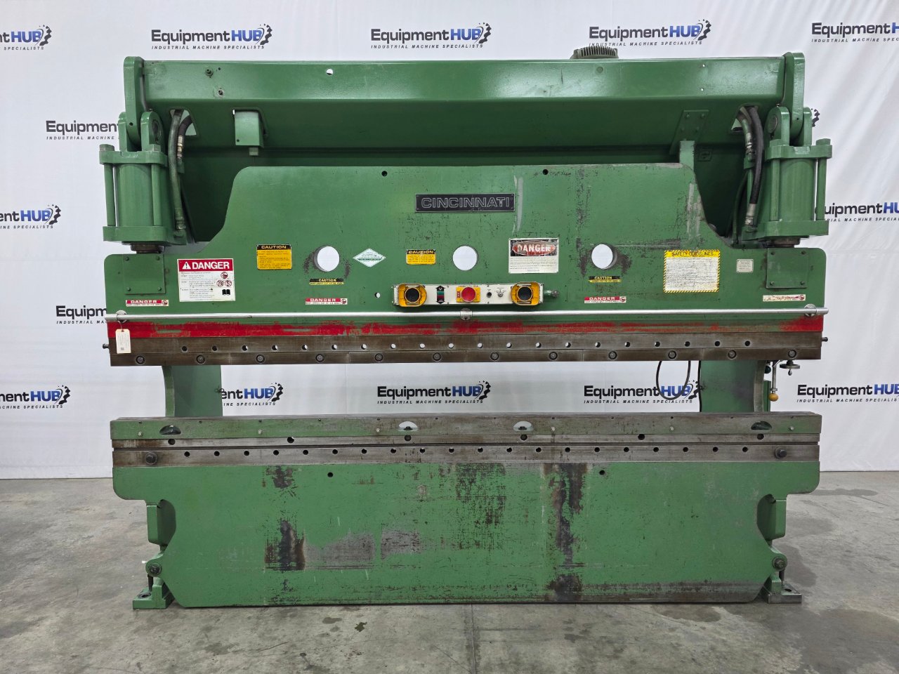 135 Ton, Cincinnati #135CB, hydraulic press brake, 12' overall, 120" between housing, 8" stroke, 7" throat