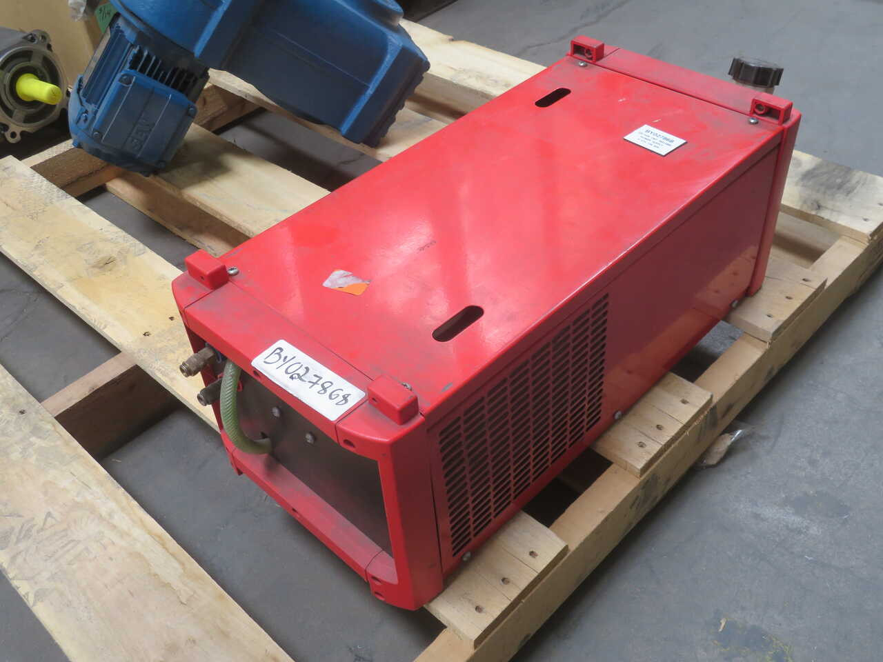 Fronius #4,045,837, FK 4000-R Welding Water Cooling Unit, 2 KW, 400 V., 50-60 Hz., 4 Bar, 0.6 Amp